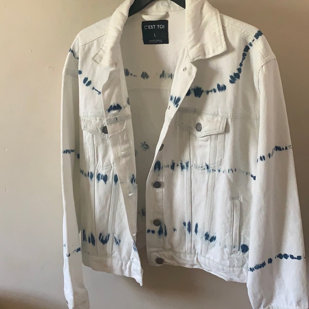 Forever 21 Blue & White Denim Jacket.